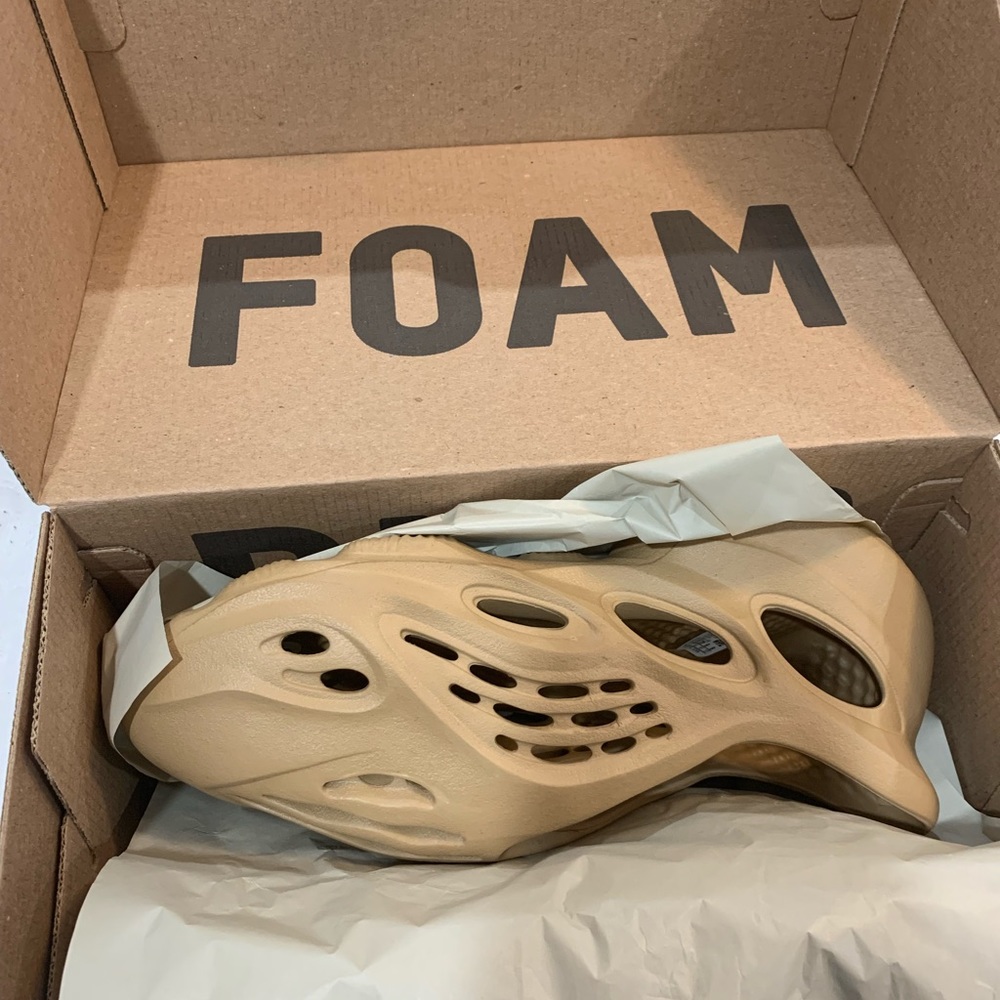 YEEZY FOAM RUNNER 'OCHRE’